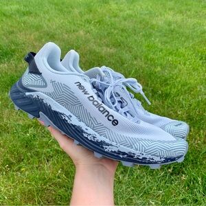 New Balance FuelCell Summit Unknown v4 Womens 10 Shoes Trail Running Blue Gray